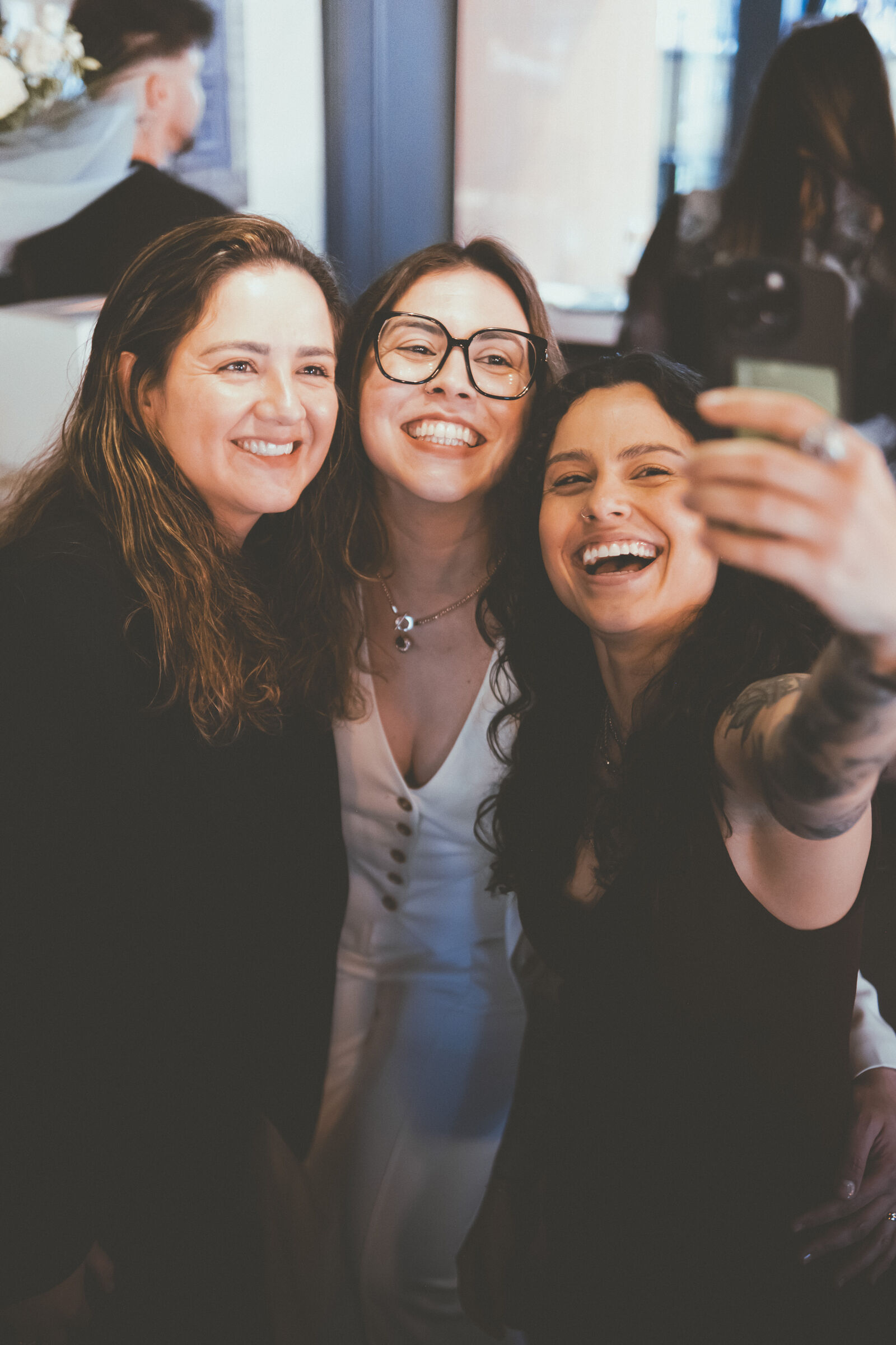 Amanda & Gabi — celebration with friends (05), wedding photography by Anna Mello Studios, Dublin